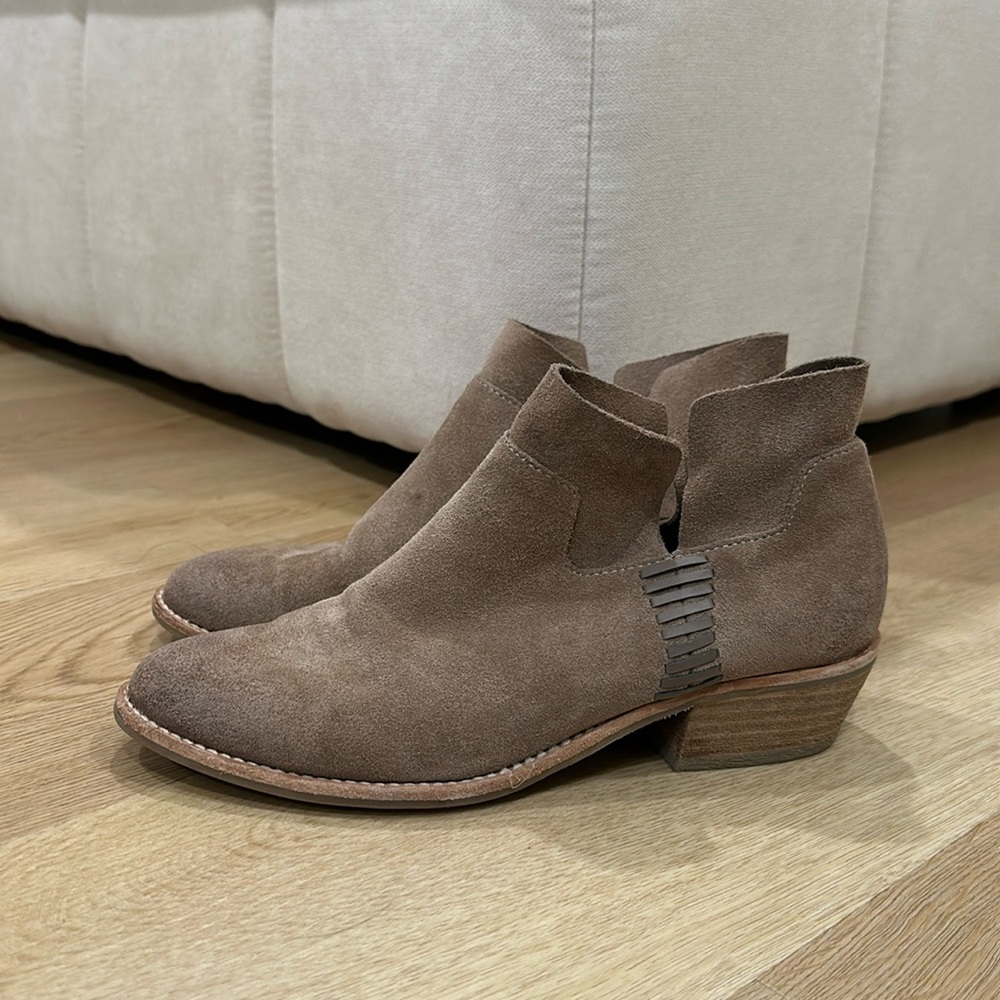 Women’s Booties